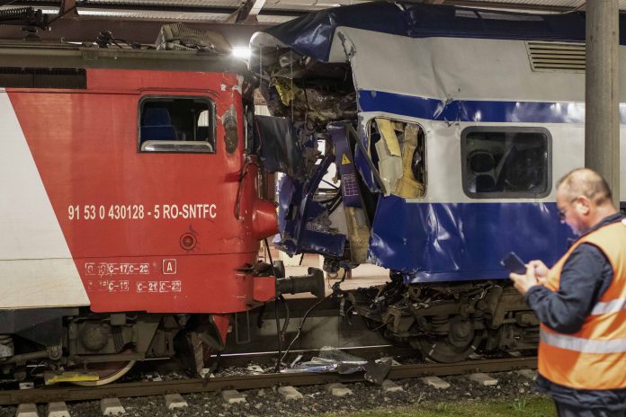 accident tren galati
