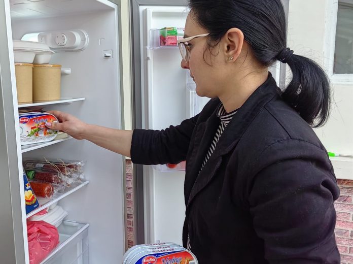 alimente frigider Frigiderul comunitar Campina