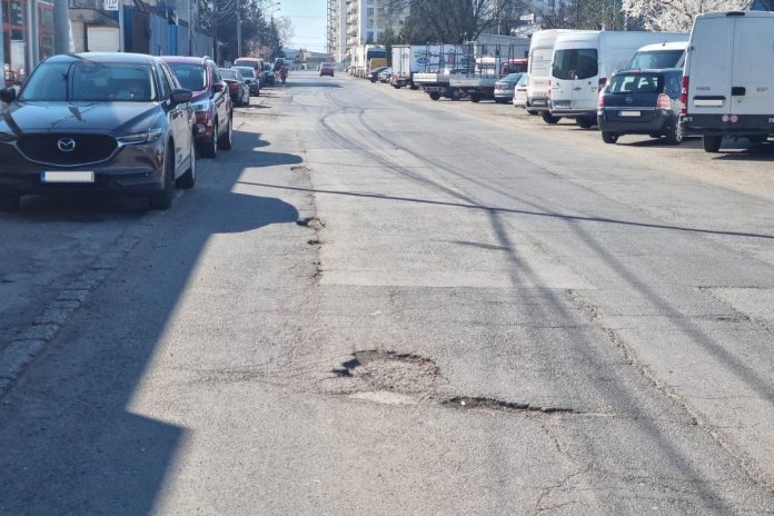 gropi strada targovistei ploiesti6 gropi strada targovistei ploiesti