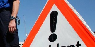 semn rutier pentru accident