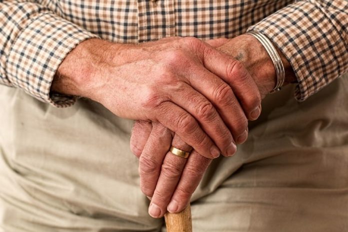 pacient cu Parkinson pacient cu boala Parkinson