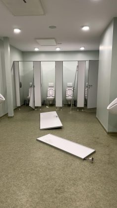 toaleta distrusa stadion sepsi