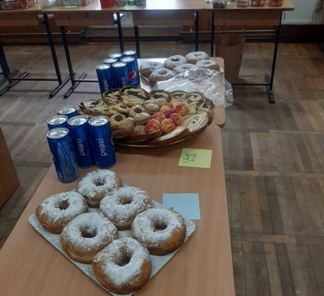 prajituri pentru targul caritabil