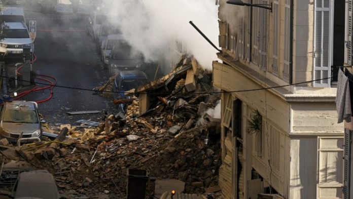 explozie bloc marsilia cladire daramata marsilia explozie bloc