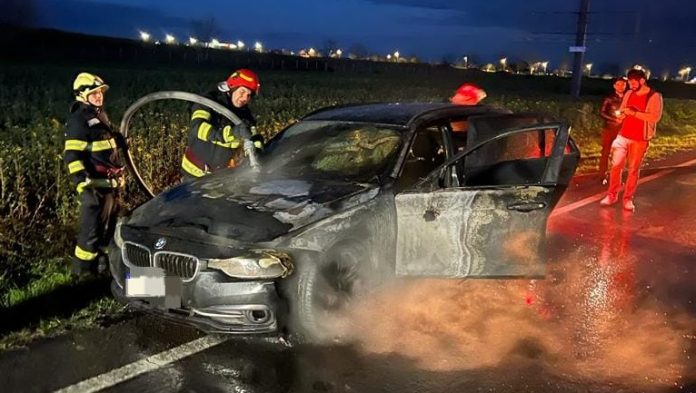 incendiu autoturism dn1 paralela 45 (2) incendiu autoturism