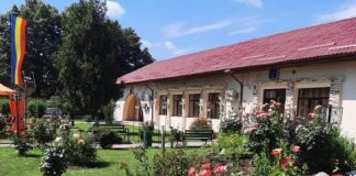 cladire primaria manesti