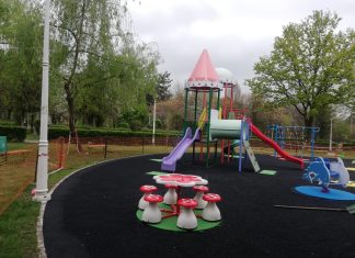 Ce se întâmplă cu locul de joacă din Parcul Mihai Eminescu din Ploiești. Anunțul Primăriei loc de joacă