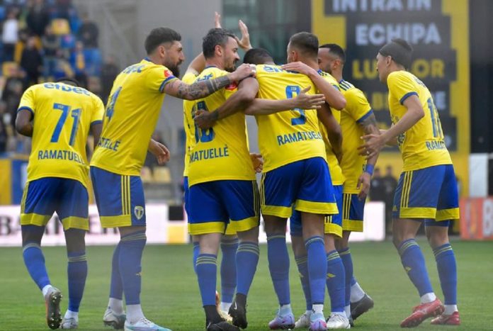 petrolul ploiesti cs mioveni playout 2-0 echipa de fotbal petrolul ploiesti
