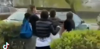 Bătaia intre eleve a avut loc in fata scolii